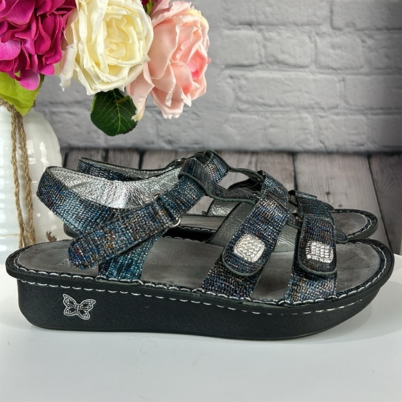 ALEGRIA 🦋 KLEO GLIMMER GLAM Iridescent Diamond Buckles Adjustable Sandals - Picture 5 of 17